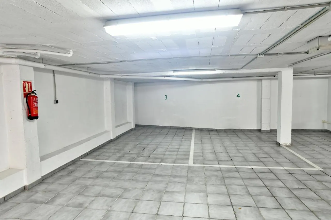 Apartamentos El Cenachero Málaga 0*,