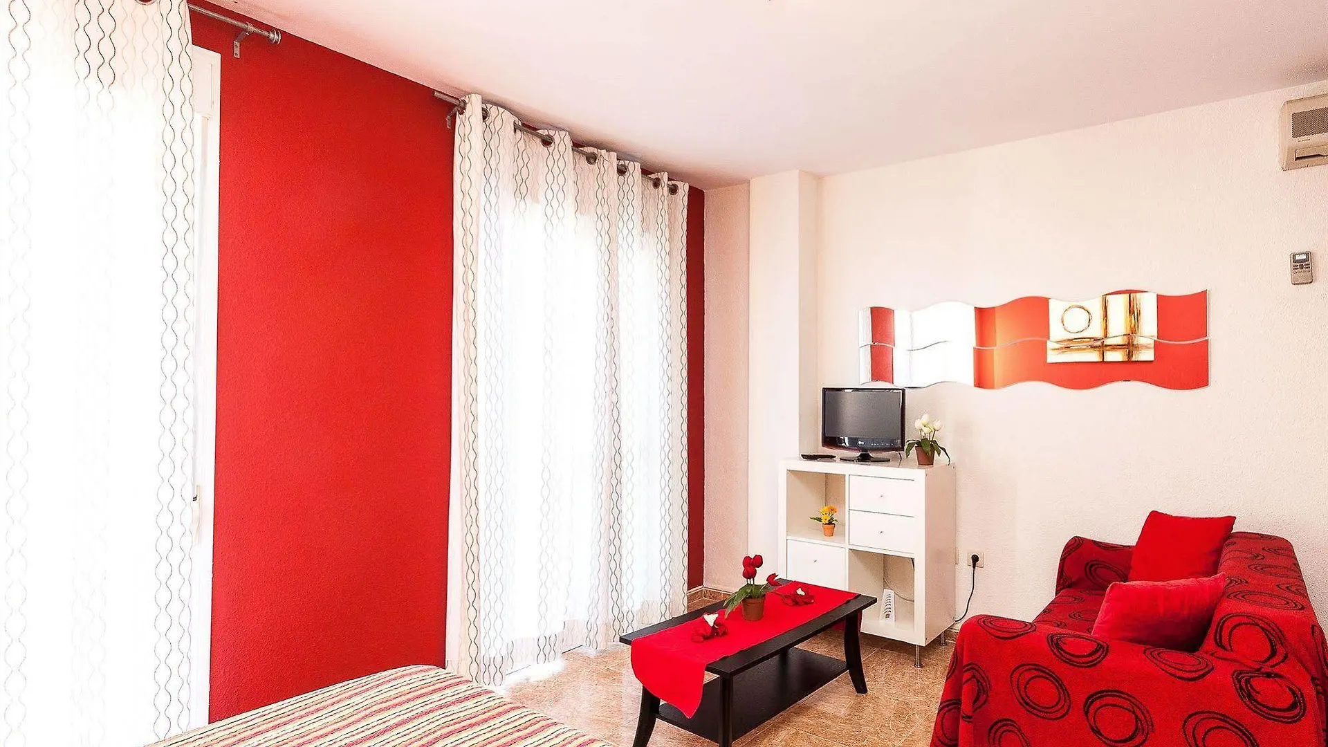 Apartamentos El Cenachero Màlaga
